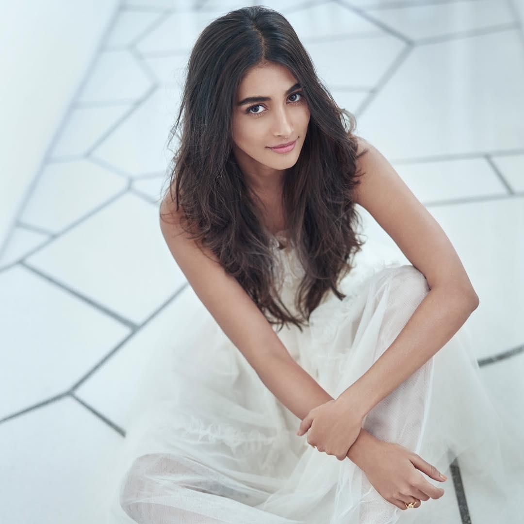 Pooja Hegde(普嘉·海婅)个人大头贴生涯评价实时更新