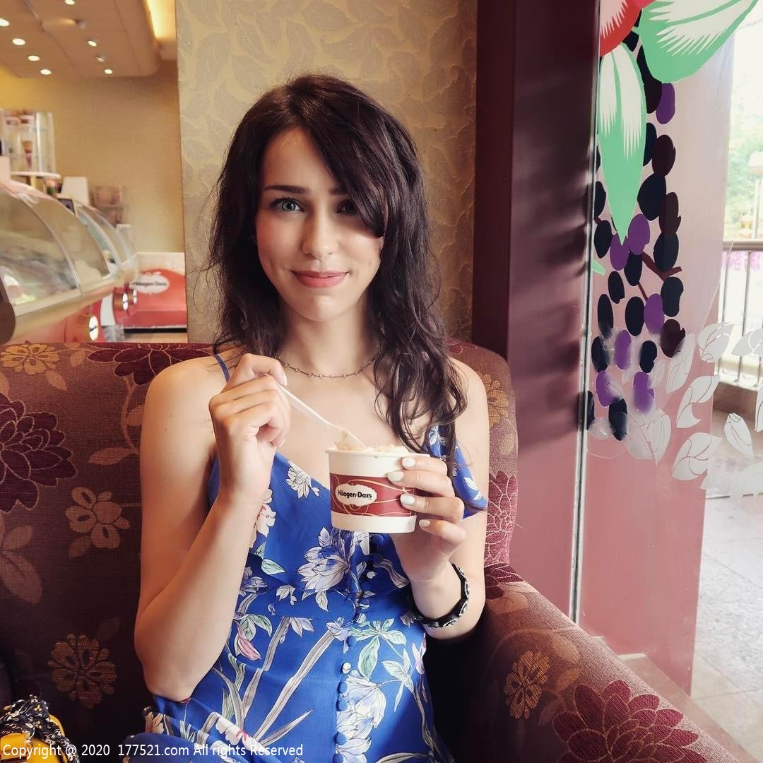 Stefanie Joosten(斯蒂芬妮·茱斯顿)女神个人写真系列作品详细最新动态